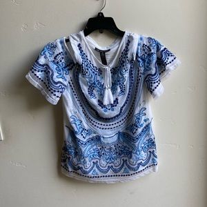 Top INC embroidered, cut off shoulders PM perfect